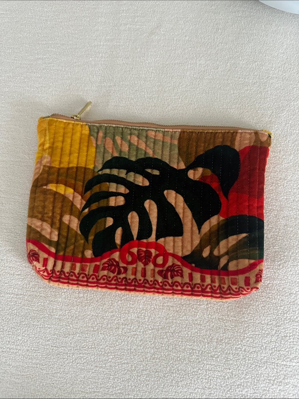 Quilted Tropical Print Zip Pouch - Multicolor